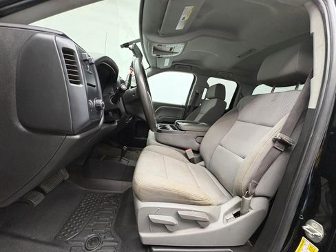 Used 2017 Chevrolet Silverado 1500 Custom w/ Custom Convenience Package AWD/4WD image 12