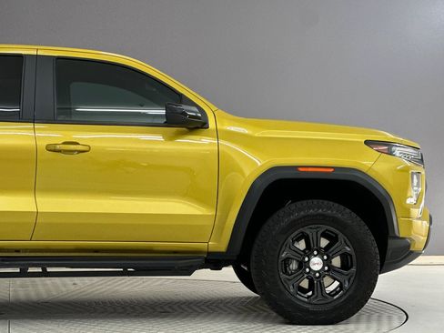 Used 2024 GMC Canyon Elevation w/ Convenience Package RWD image 34