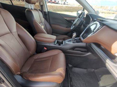 Used 2022 Subaru Outback Touring image 32