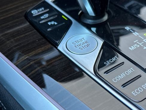 Used 2021 BMW X5 xDrive40i w/ Premium Package image 28