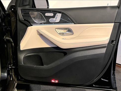 Certified 2024 Mercedes-Benz GLS 63 AMG 4MATIC image 23