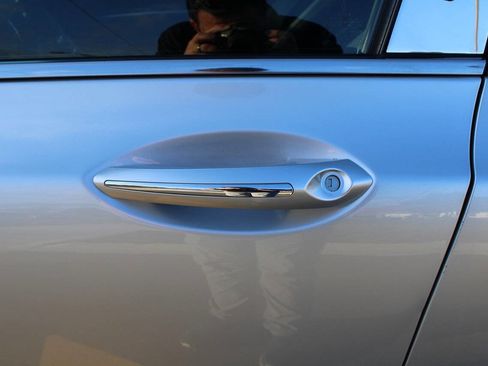 Used 2015 Lincoln MKZ w/ Equipment Group 102A Reserve image 27