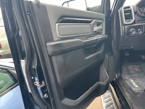 Used 2022 RAM 2500 Big Horn w/ Level A Equipment Group AWD/4WD image 21