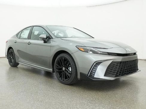 New 2026 Toyota Camry SE FWD image 12