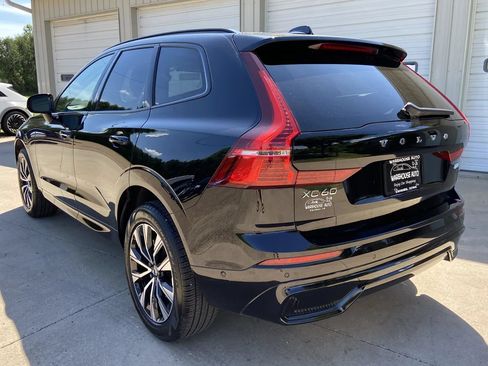 Used 2025 Volvo XC60 B5 Plus AWD/4WD image 4