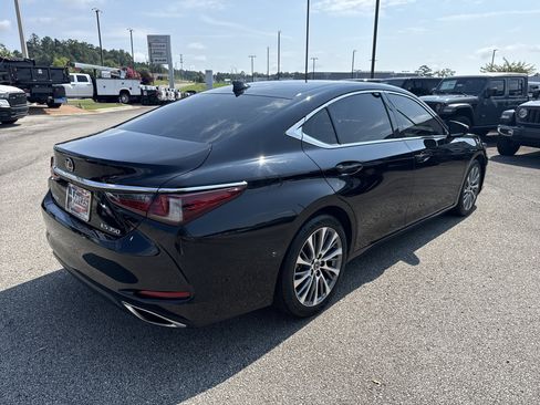 Used 2020 Lexus ES 350 w/ Premium Package FWD image 7