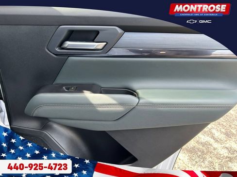 New 2026 GMC Terrain AT4 w/ Technology Package II AWD/4WD image 28