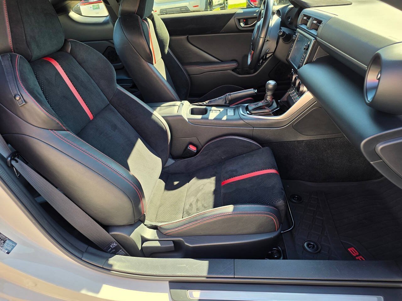 Used 2022 Subaru BRZ Limited w/ Popular Package #1 RWD image 19