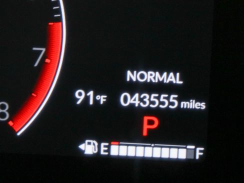 Used 2024 Honda CR-V EX image 16