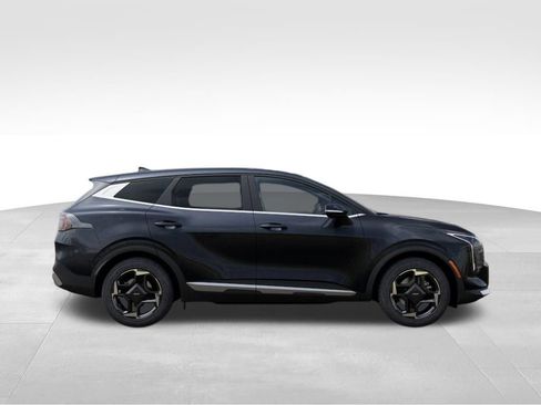 Used 2026 Kia Sportage EX FWD image 8