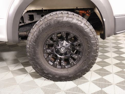 Used 2019 Ford F150 Raptor w/ Equipment Group 802A Luxury image 21