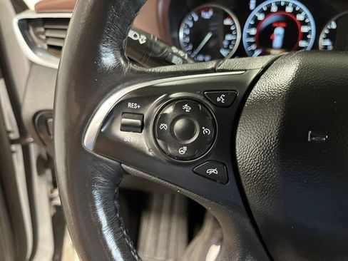 Used 2019 Buick Enclave Avenir w/ Avenir Technology Package AWD/4WD image 26