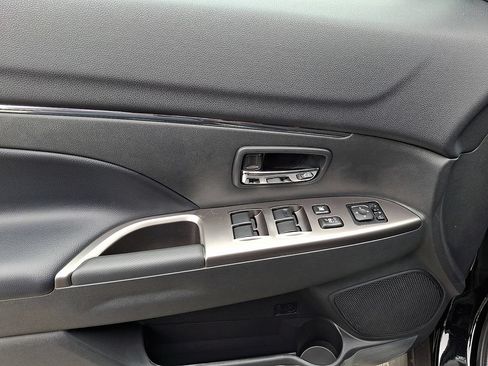 New 2026 Mitsubishi Outlander Sport SE AWD/4WD image 8