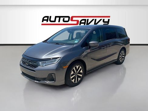Used 2026 Honda Odyssey EX-L image 3