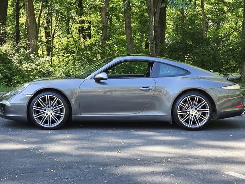 Used 2015 Porsche 911 Carrera w/ Premium Plus Package A RWD image 3