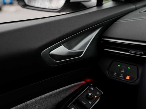 New 2026 Volkswagen ID.4 Pro image 21