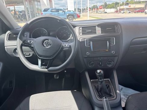 Used 2016 Volkswagen Jetta S FWD image 7