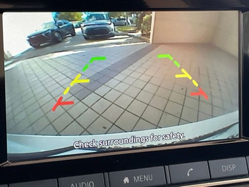 Used 2025 Nissan Sentra S image 17