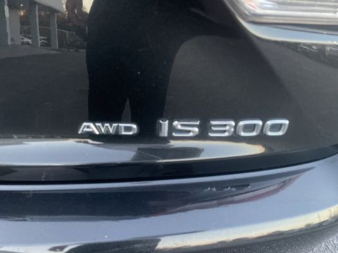 Used 2018 Lexus IS 300 AWD image 7