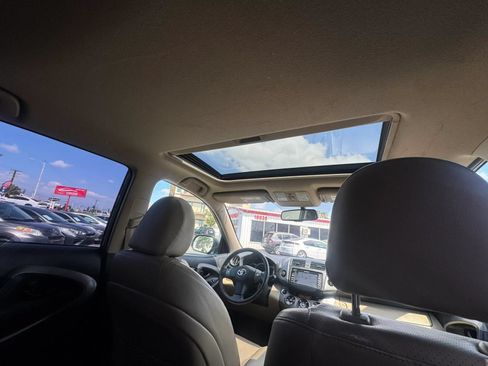 Used 2010 Toyota RAV4 Limited FWD image 31
