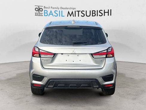 Used 2025 Mitsubishi Outlander Sport SE image 4