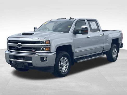 Used 2018 Chevrolet Silverado 3500 LTZ w/ Duramax Plus Package AWD/4WD image 8