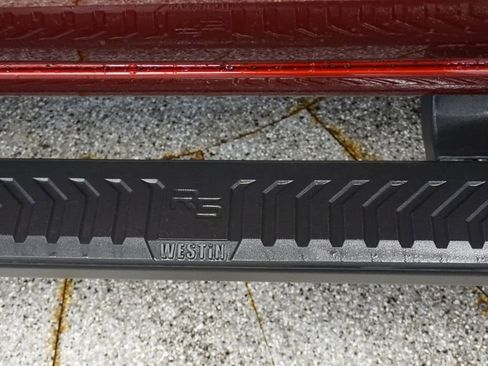 Used 2024 GMC Sierra 1500 Elevation image 30