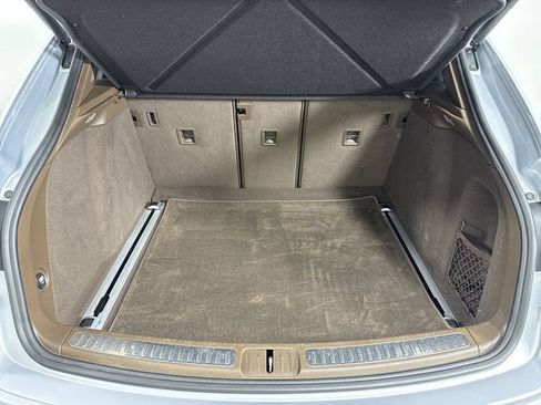 Certified 2018 Porsche Macan S AWD/4WD image 21