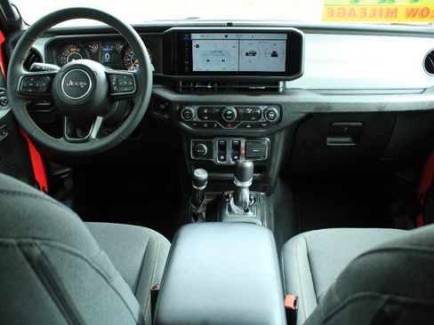 Certified 2024 Jeep Wrangler Sport AWD/4WD image 19