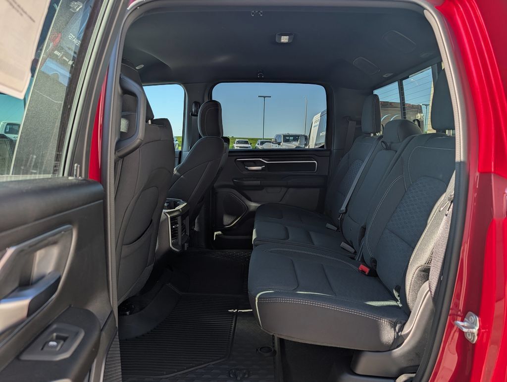 New 2026 RAM 1500 Big Horn AWD/4WD image 6