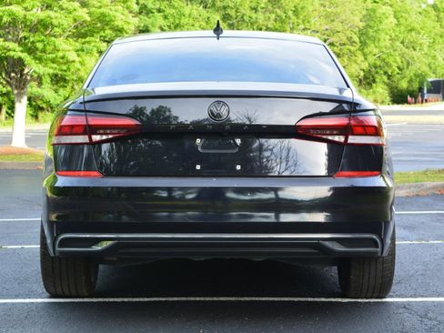 Used 2020 Volkswagen Passat 2.0T SE FWD image 6