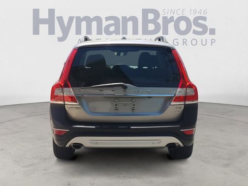 Used 2016 Volvo XC70 T5 Platinum w/ Protection Package AWD/4WD image 4