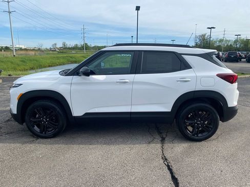 New 2026 Chevrolet TrailBlazer LT w/ Midnight Edition AWD/4WD image 4