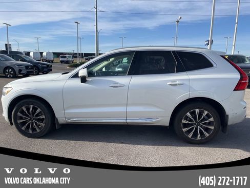 Certified 2023 Volvo XC60 B5 Plus image 8