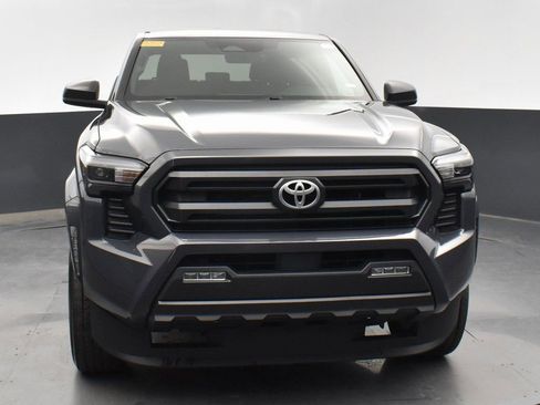 Used 2024 Toyota Tacoma SR5 image 3