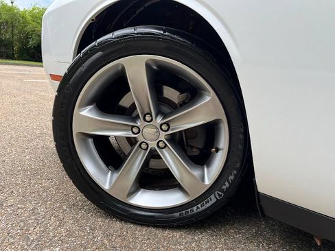 Used 2015 Dodge Challenger R/T w/ Quick Order Package 22B R/T RWD image 42