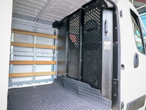 Used 2025 RAM ProMaster 2500 w/ U-Haul Equipment Group FWD image 21