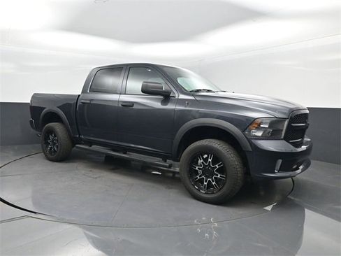 Used 2017 RAM 1500 Express image 26
