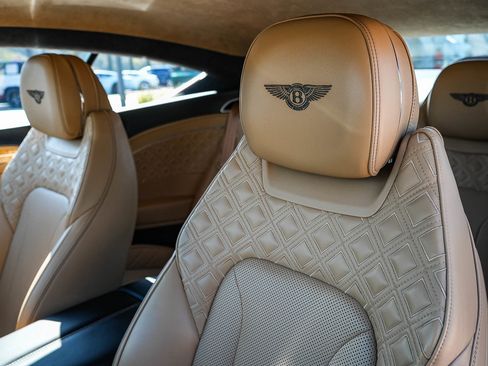 Used 2021 Bentley Continental GT AWD/4WD image 26