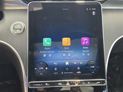 Used 2025 Mercedes-Benz C 300 Sedan image 19