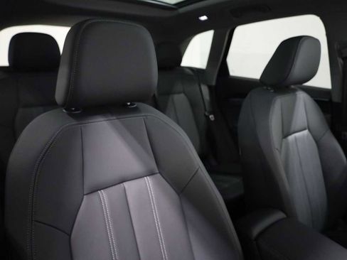 Certified 2025 Audi Q5 Premium Plus w/ Premium Plus image 21