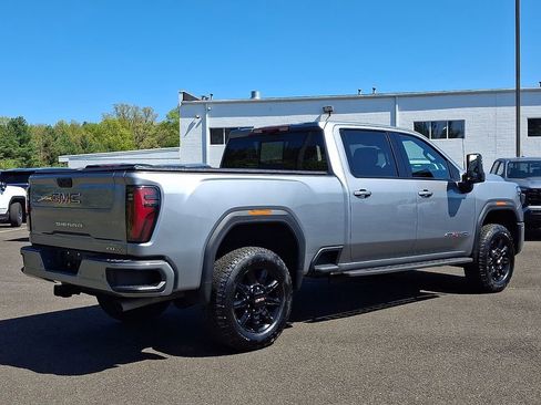 Used 2026 GMC Sierra 2500 AT4 w/ AT4 Premium Plus Package AWD/4WD image 6