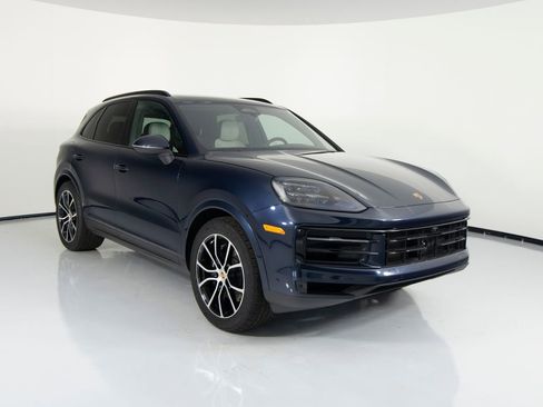 New 2026 Porsche Cayenne AWD/4WD image 12