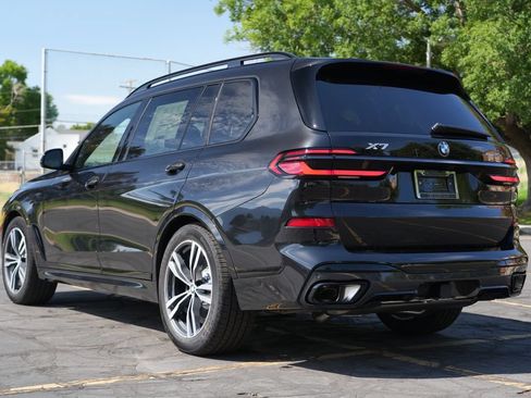 New 2027 BMW X7 xDrive40i w/ M Sport Package AWD/4WD image 3