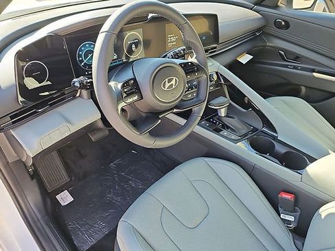 New 2025 Hyundai Elantra Limited w/ Cargo Package image 26