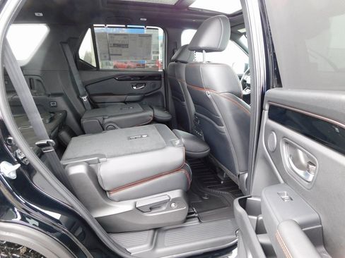 New 2026 Honda Pilot TrailSport image 32