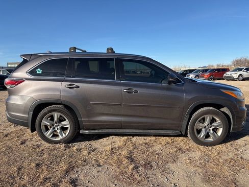 Used 2016 Toyota Highlander Limited Platinum image 6