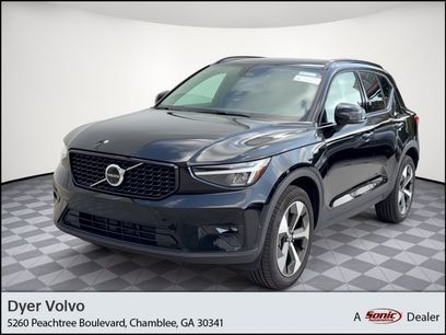 Used 2026 Volvo XC40 B5 Plus w/ Protection Package Premier
