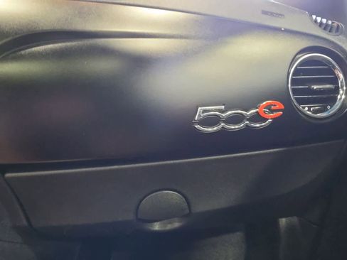 Used 2015 FIAT 500 e w/ Esport Package FWD image 28