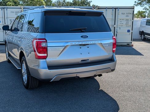 Used 2020 Ford Expedition XLT w/ Equipment Group 202A RWD image 6